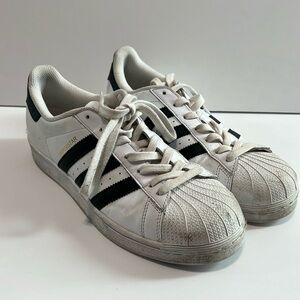 Adidas superstar US10 white/black
